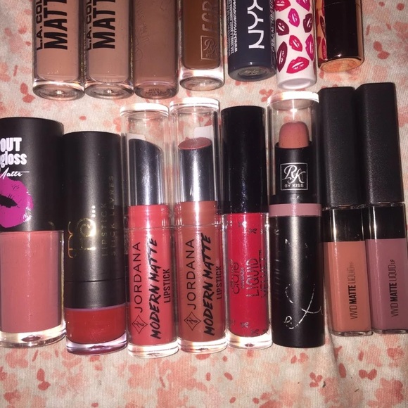 SOLD 15 Lipsticks - Picture 3 of 3